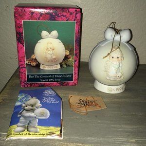 NEW Precious Moments Ornamet (527734)